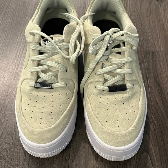 Nike green suede Air Force sneakers - Picture 1 of 5